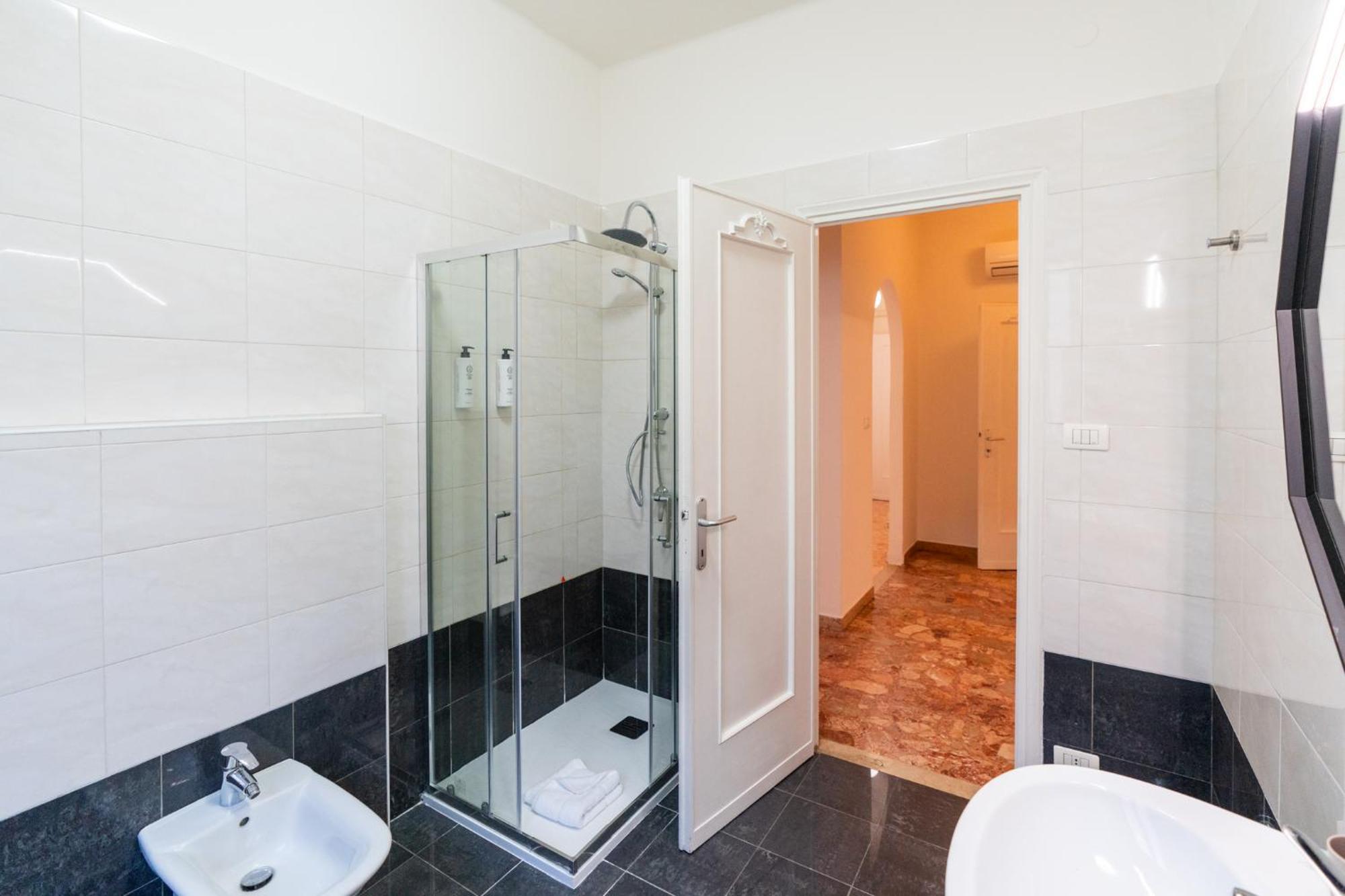Domus Verona - Elegante Residenza Con Affaccio Su Porta Leoni Pokój zdjęcie