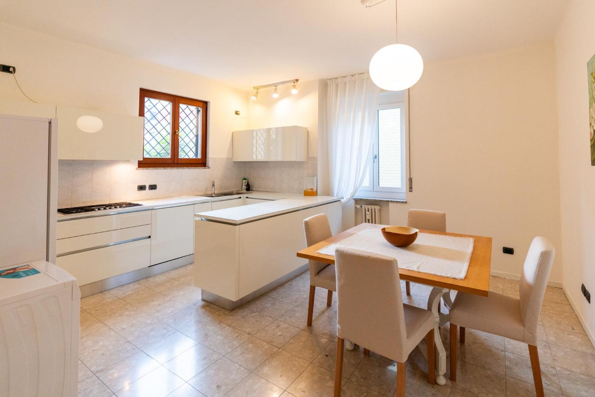 Domus Verona - Elegante Residenza Con Affaccio Su Porta Leoni Pokój zdjęcie