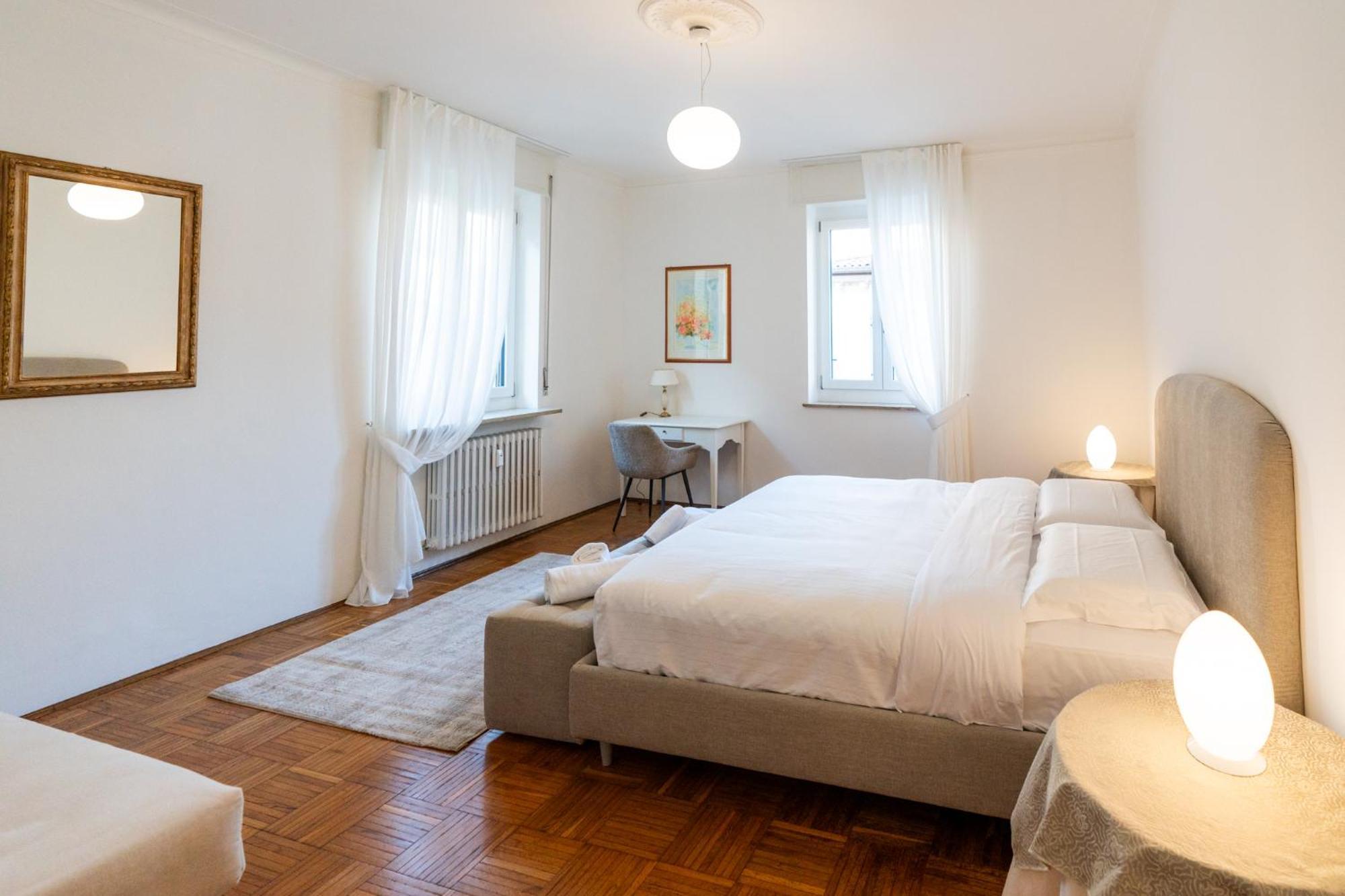 Domus Verona - Elegante Residenza Con Affaccio Su Porta Leoni Pokój zdjęcie