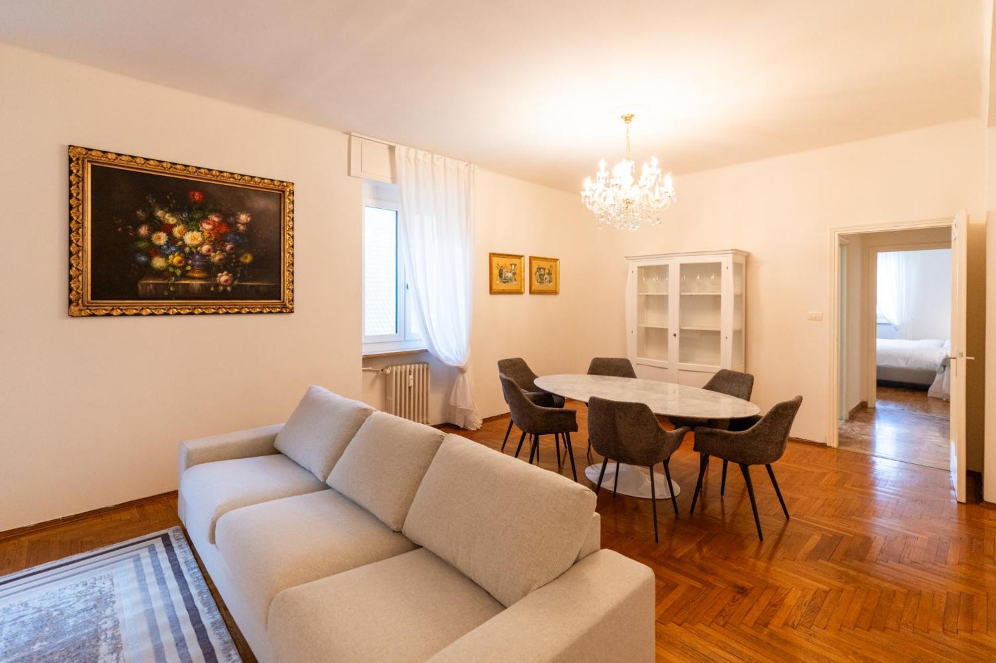 Domus Verona - Elegante Residenza Con Affaccio Su Porta Leoni Pokój zdjęcie